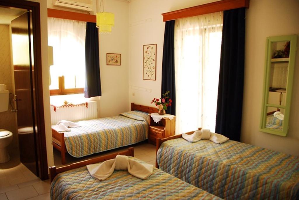 Atzanou Rooms Kamariotissa الغرفة الصورة